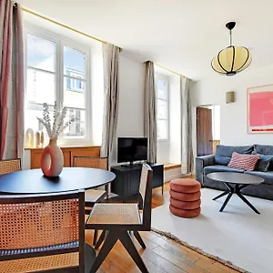 Marais Apartment