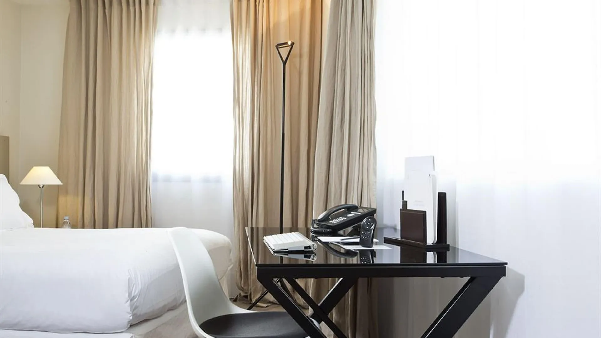 ***** Hotel La Maison Champs Elysees Parijs Frankrijk
