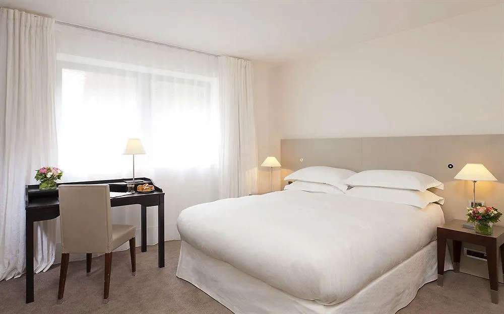 La Maison Champs Elysees Parijs Hotel