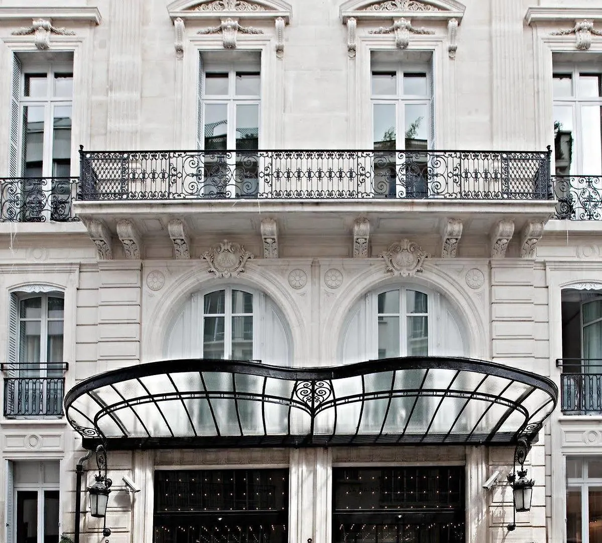 Hotel La Maison Champs Elysees Parijs