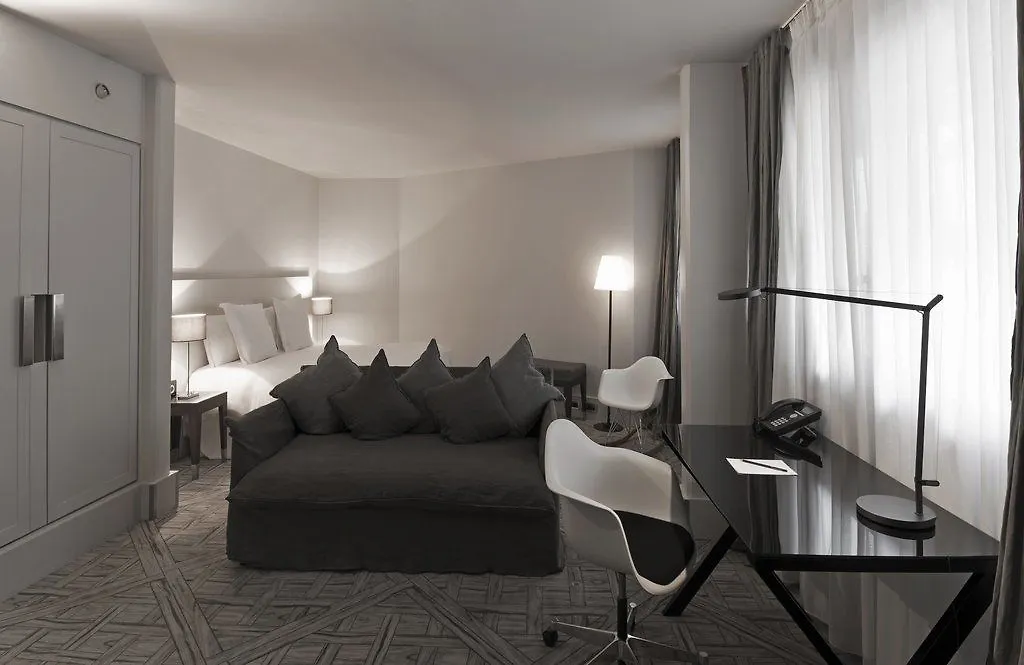 La Maison Champs Elysees Parijs 5*,